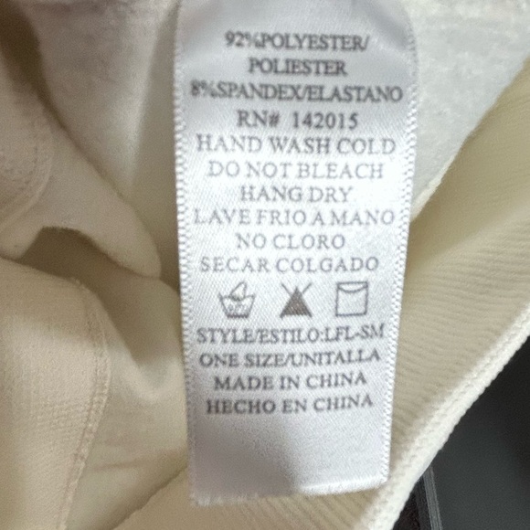 Conceited Cream Leggings - Picture 4 of 4